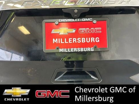 Used 2016 Ford Explorer FWD image 11