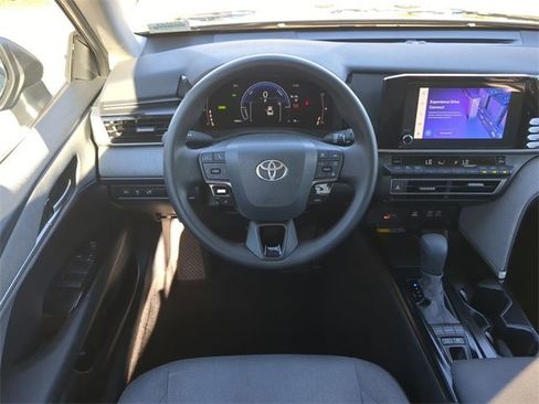 Certified 2025 Toyota Camry LE image 15