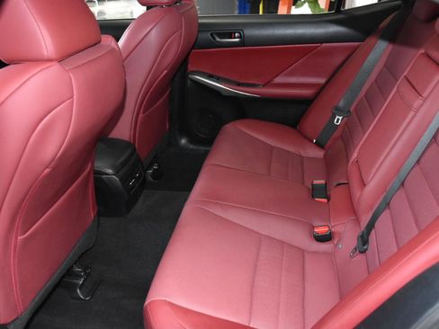 Used 2018 Lexus IS 300 F Sport image 39