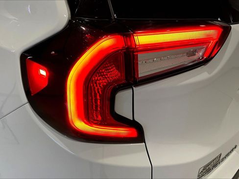 Used 2024 GMC Terrain SLE FWD image 23