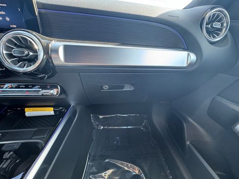 New 2026 Mercedes-Benz GLB 250 4MATIC image 20