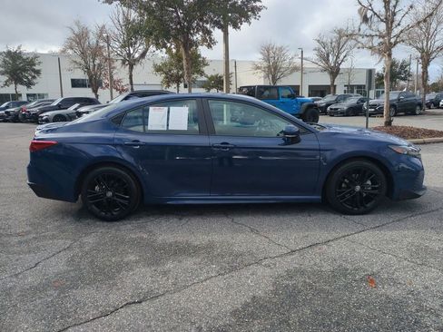 Certified 2025 Toyota Camry SE image 4