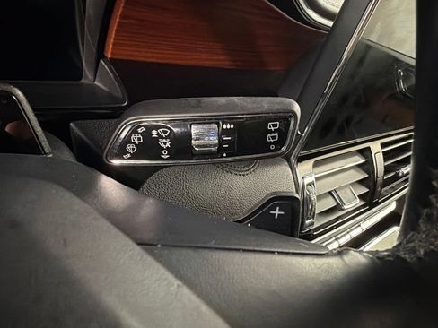 Used 2022 Lincoln Navigator Reserve w/ Equipment Group 201A AWD/4WD image 19