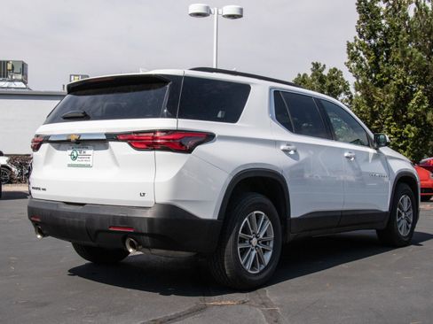 Used 2023 Chevrolet Traverse LT image 7