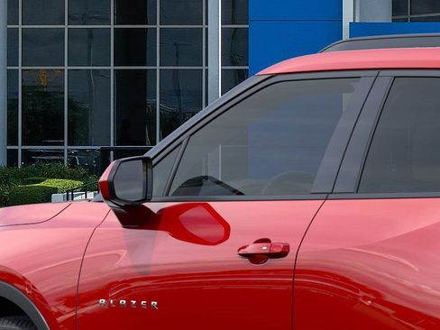 New 2025 Chevrolet Blazer LT w/ Convenience Package image 12