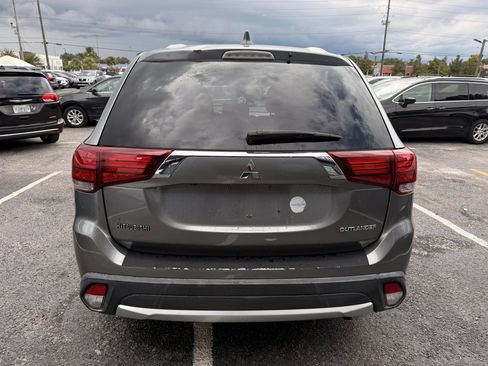 Used 2017 Mitsubishi Outlander ES FWD image 5