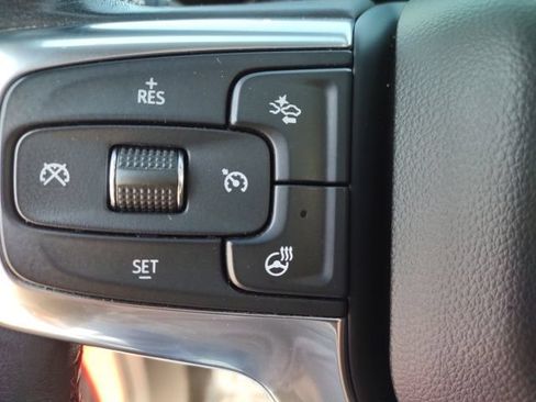 Used 2019 Chevrolet Blazer RS FWD image 16