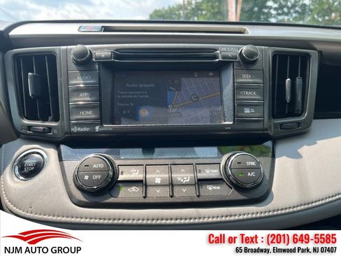 Used 2015 Toyota RAV4 Limited AWD/4WD image 28