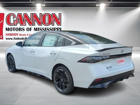 New 2026 Nissan Sentra SR w/ Floor Mat Package FWD image 7