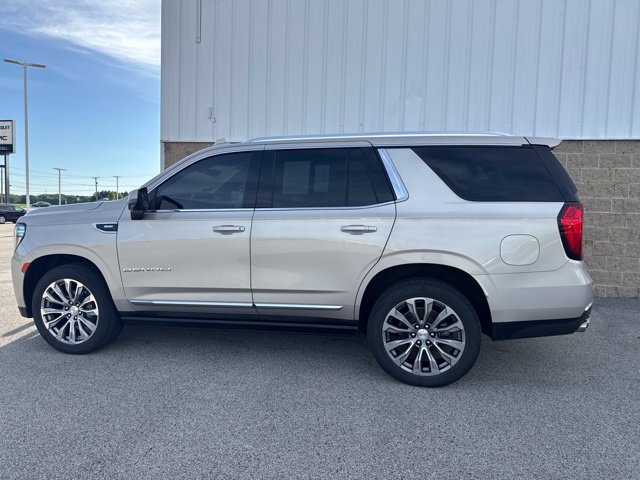 Used 2021 GMC Yukon Denali w/ Denali Premium Package AWD/4WD image 10