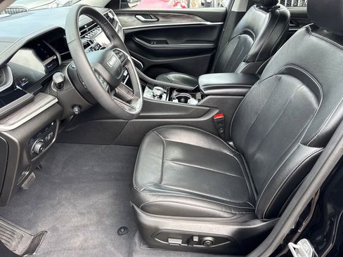 Used 2022 Jeep Grand Cherokee Limited 4xe w/ Luxury Tech Group II AWD/4WD image 26