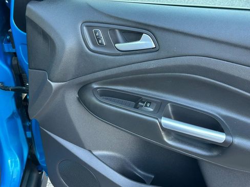 Used 2013 Ford C-MAX SEL FWD image 22