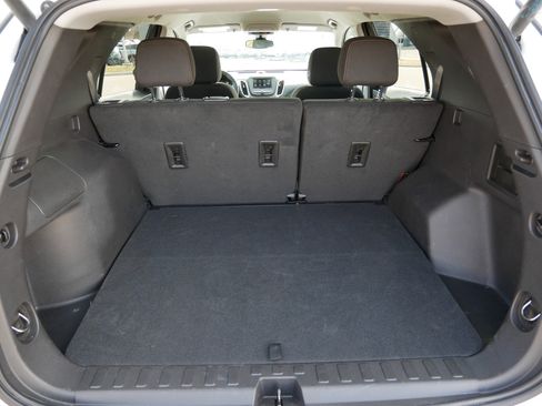 Used 2024 Chevrolet Equinox LT AWD/4WD image 17