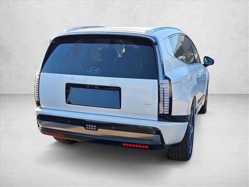 New 2026 Hyundai Ioniq 9 Calligraphy image 2