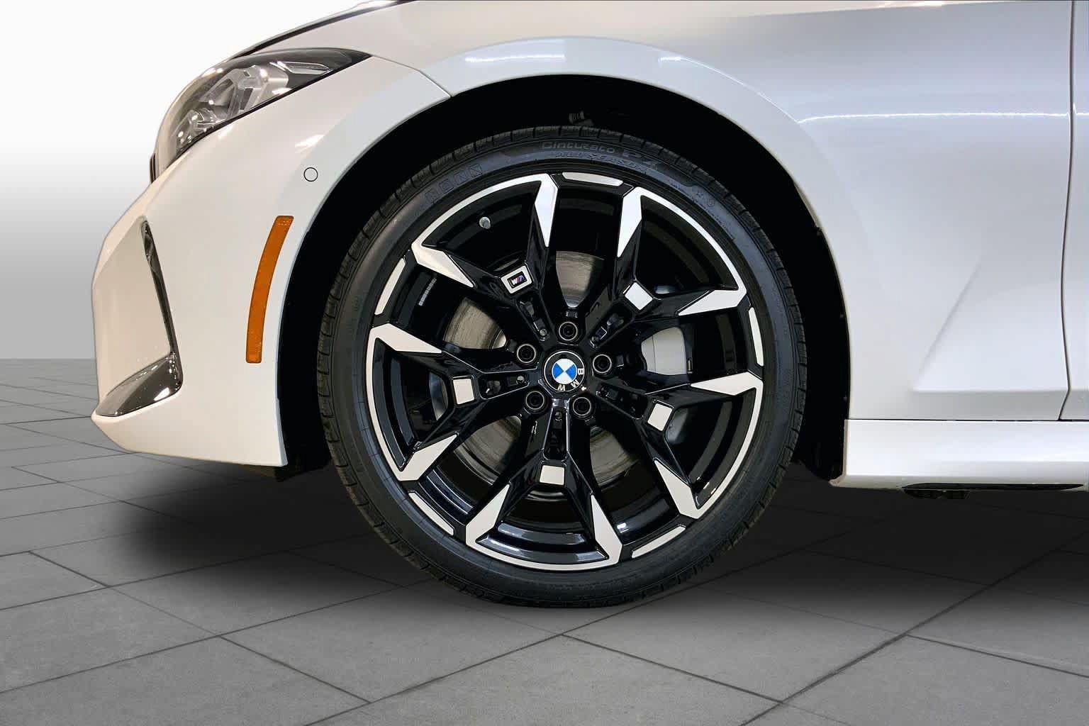 New 2026 BMW 330i xDrive Sedan w/ M Sport Package AWD/4WD image 11