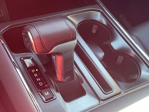 Used 2025 Ford F150 Lariat w/ Equipment Group 501A Mid image 28