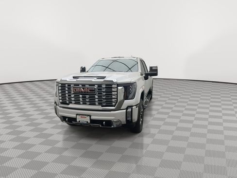 Certified 2024 GMC Sierra 3500 Denali w/ Technology Package image 43