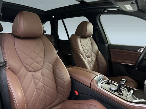 Used 2023 BMW X5 sDrive40i w/ Climate Comfort Package image 31