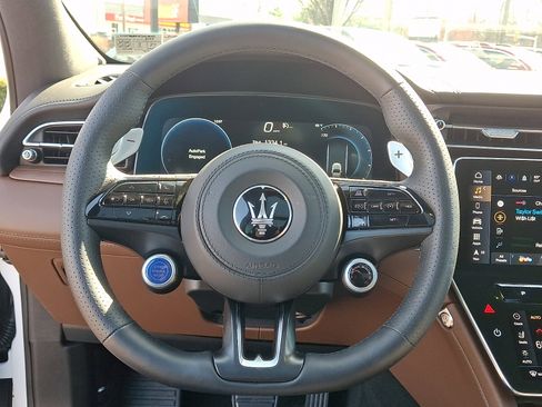 New 2025 Maserati Grecale GT AWD/4WD image 13