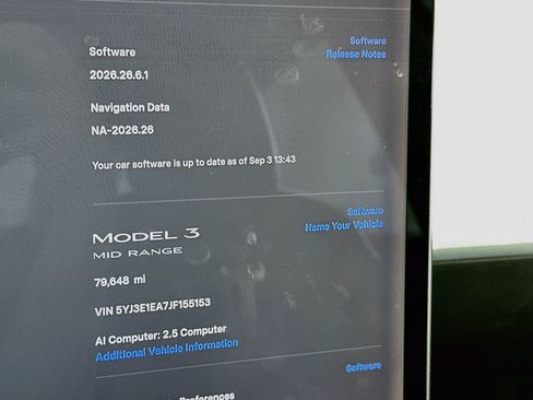Used 2018 Tesla Model 3 Mid Range RWD image 18