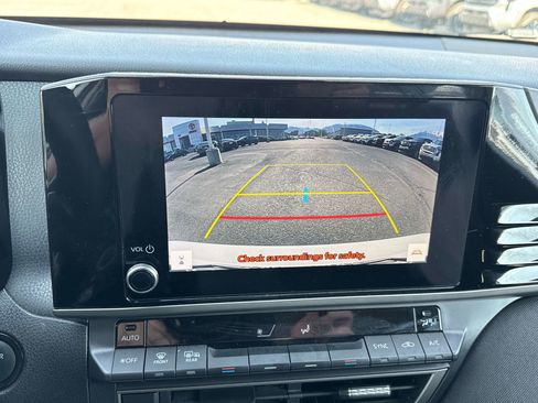 Used 2025 Toyota Camry LE FWD image 21