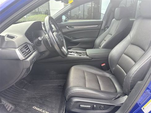 Used 2022 Honda Accord Sport image 4