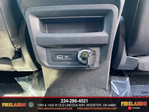 New 2024 Volkswagen Tiguan SE image 59