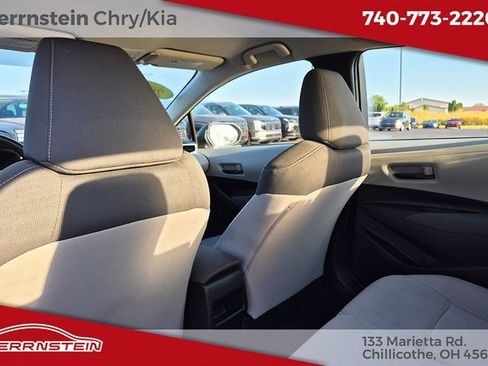 Used 2022 Toyota Corolla LE image 22