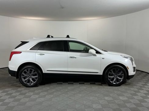 Used 2019 Cadillac XT5 Premium Luxury w/ LPO, Black Ice Package AWD/4WD image 4
