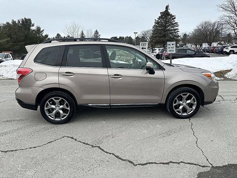 Used 2016 Subaru Forester 2.5i Touring w/ Popular Package #2 image 6