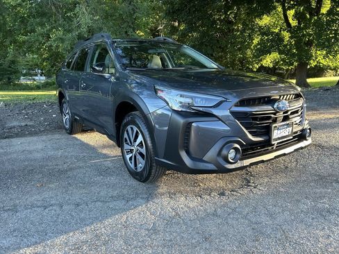 Certified 2023 Subaru Outback Premium AWD/4WD image 2