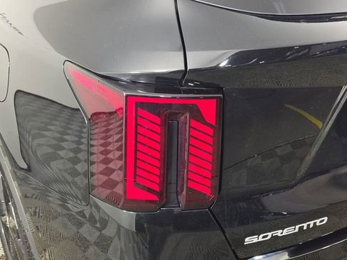 Certified 2025 Kia Sorento SX Prestige image 38