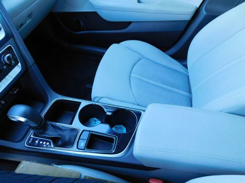 Used 2018 Hyundai Sonata SE image 31