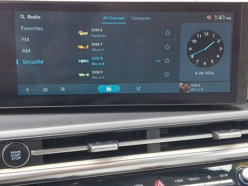 Used 2026 Hyundai Santa Fe SEL FWD image 17