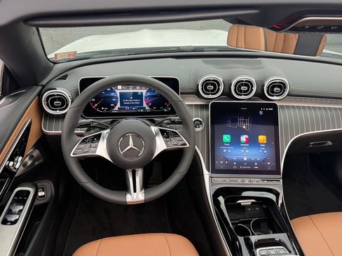 Used 2026 Mercedes-Benz CLE 300 4MATIC Cabriolet image 8