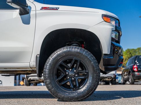 Used 2019 Chevrolet Silverado 1500 Custom Trail Boss image 9