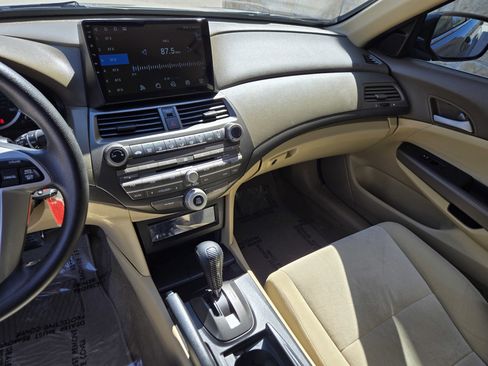 Used 2010 Honda Accord LX image 13