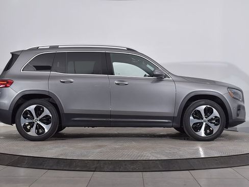 Certified 2026 Mercedes-Benz GLB 250 GLB 250 image 8