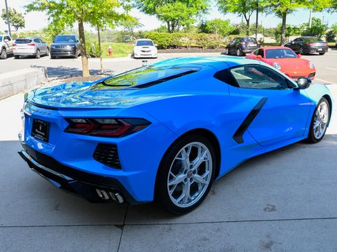 Used 2021 Chevrolet Corvette Stingray Coupe w/ Chrome Exterior Badge Package RWD image 5