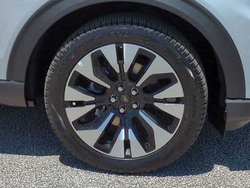 New 2026 Ford Explorer Platinum image 11