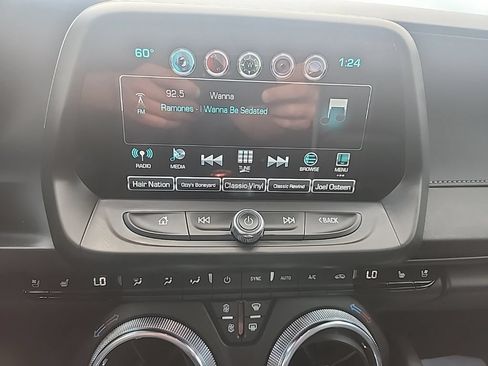 Used 2016 Chevrolet Camaro SS RWD image 19