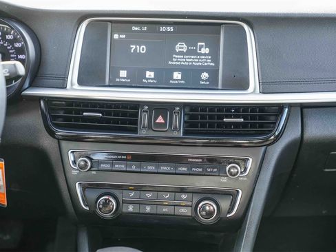 Used 2020 Kia Optima LX image 13