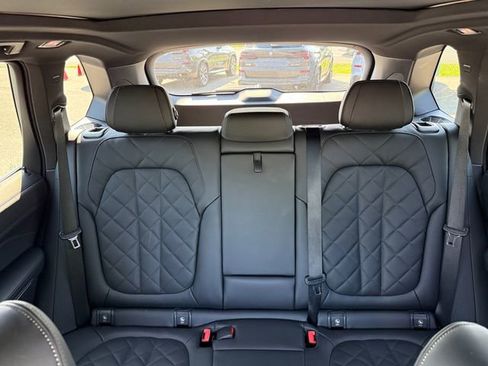 Certified 2026 BMW X5 xDrive40i w/ M Sport Package AWD/4WD image 37