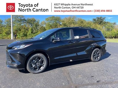 New 2025 Toyota Sienna XLE Woodland Edition
