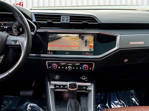 Used 2024 Audi Q3 2.0T Premium Plus image 9