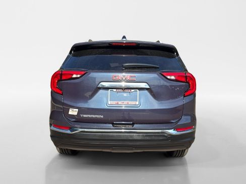 Used 2019 GMC Terrain SLT w/ Preferred Package image 4