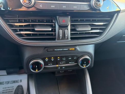 Used 2025 Ford Escape Active image 17