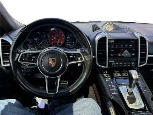 Used 2017 Porsche Cayenne GTS AWD/4WD image 33