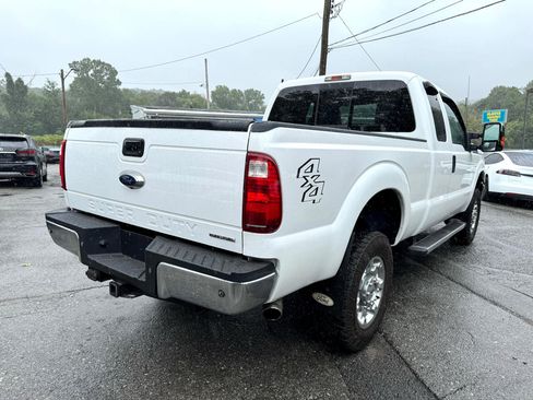 Used 2016 Ford F250 XLT w/ XLT Premium Package image 5