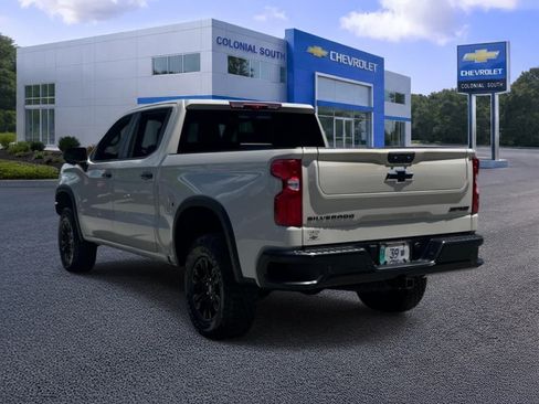 Used 2026 Chevrolet Silverado 1500 ZR2 w/ LPO, Dark Essentials Package AWD/4WD image 4
